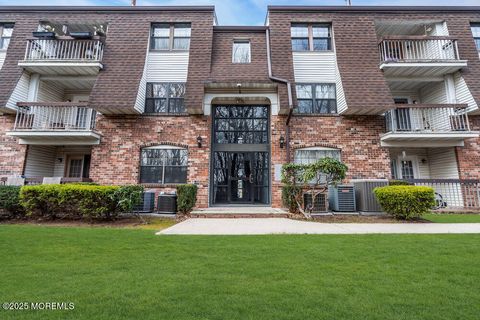 603 Green Hollow Drive 603 Iselin NJ 08830