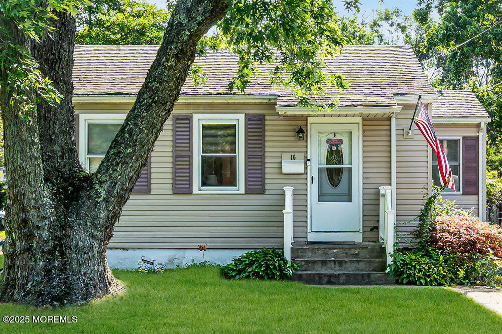 16 Cedar Street