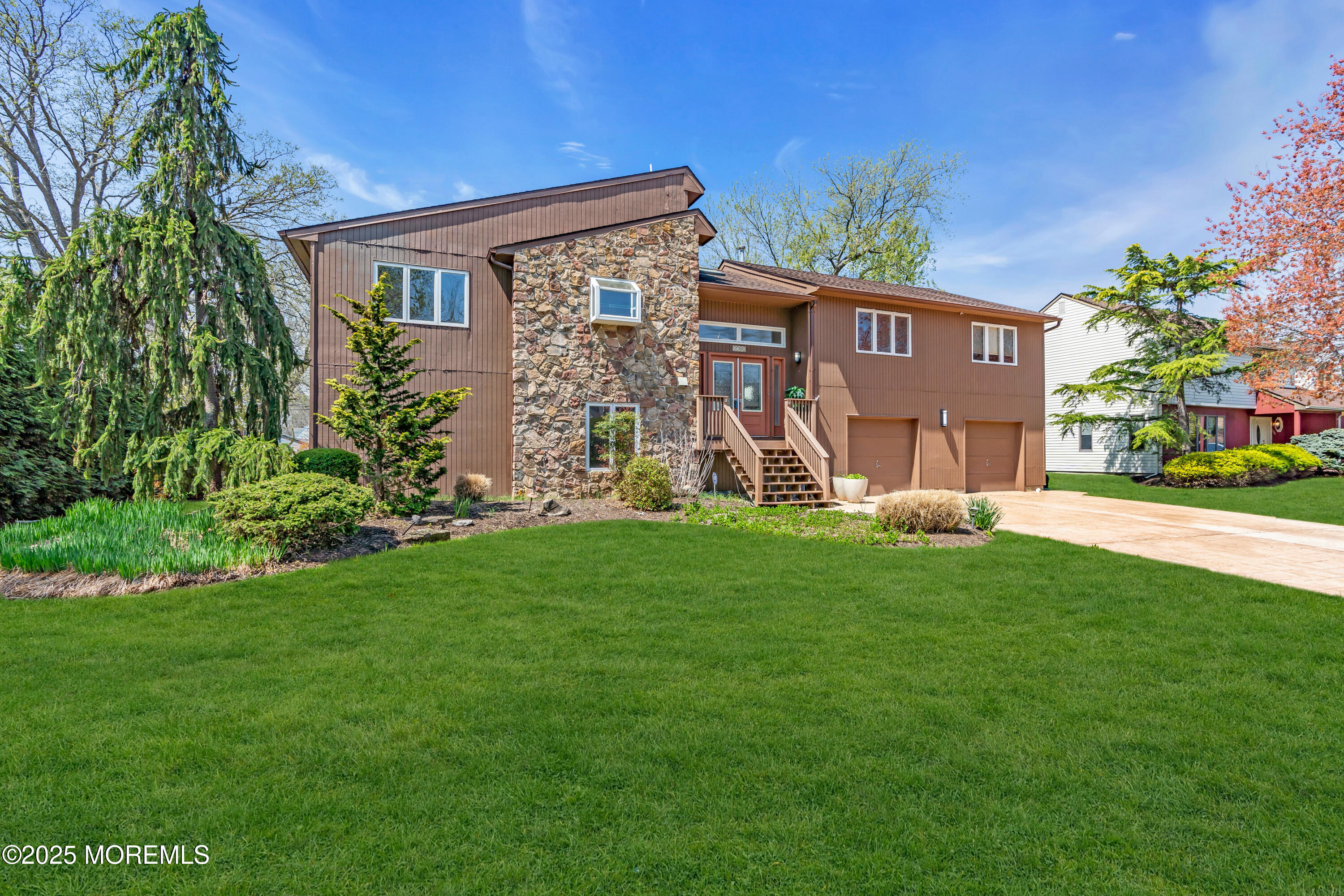 1702 Holbrook Street, Oakhurst, New Jersey image 3