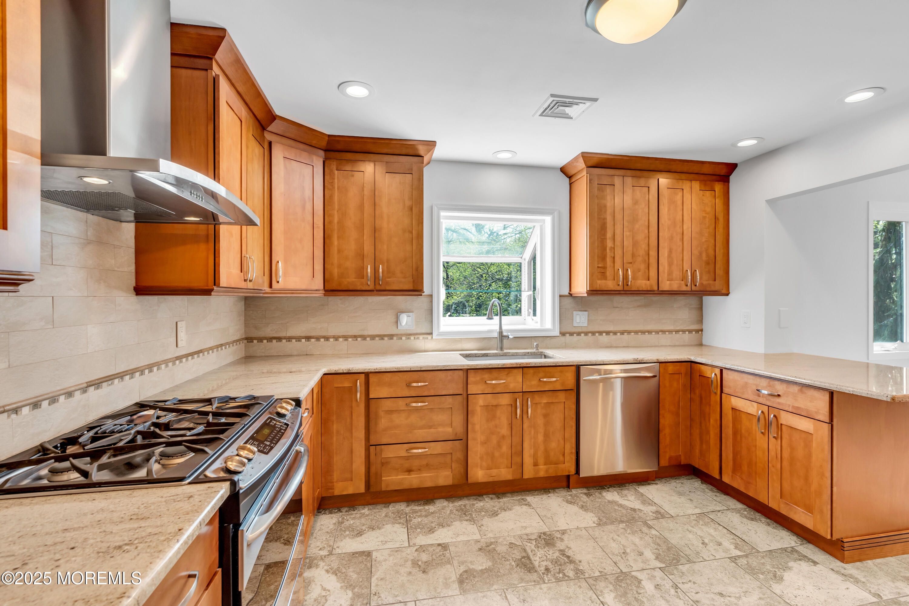 1702 Holbrook Street, Oakhurst, New Jersey image 16