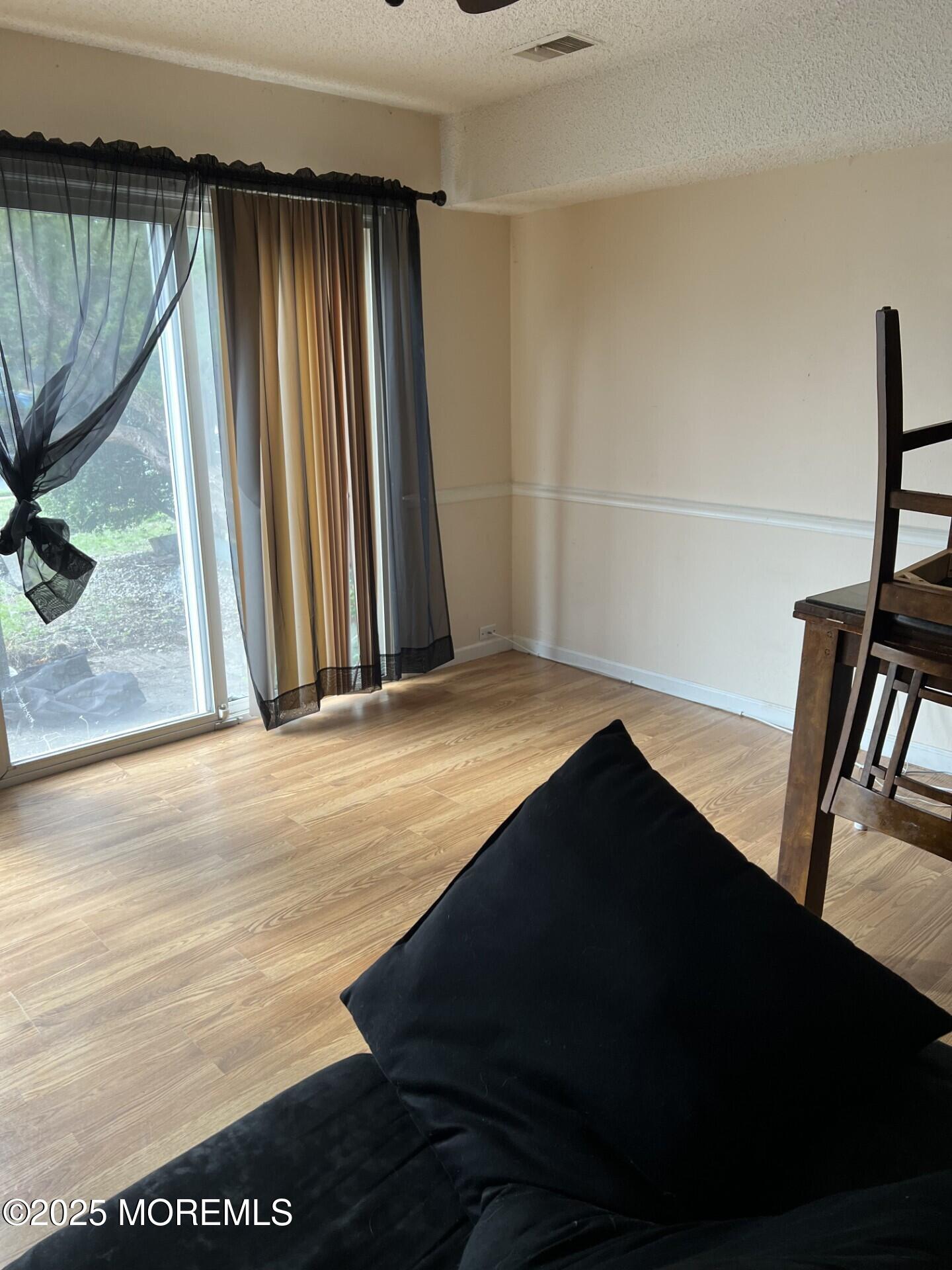 10 Foxwood Court #93, Brick, New Jersey image 3