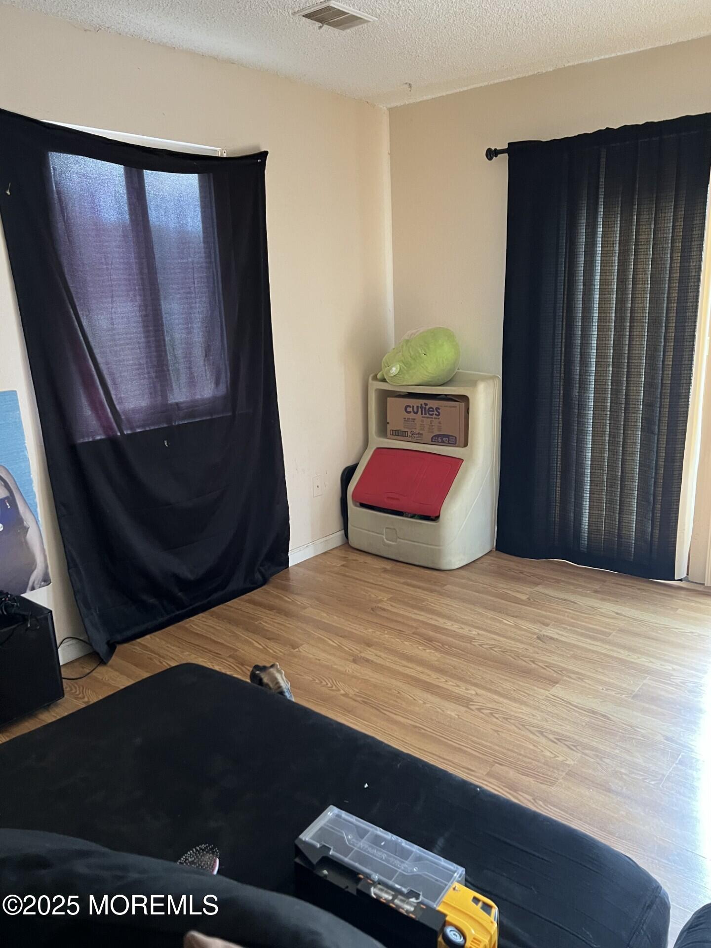 10 Foxwood Court #93, Brick, New Jersey image 4