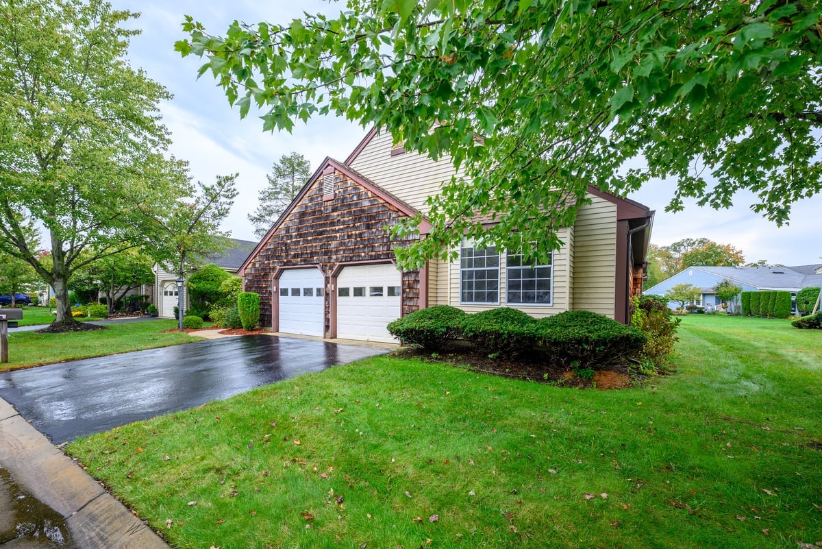 13 Benjamin Franklin Drive