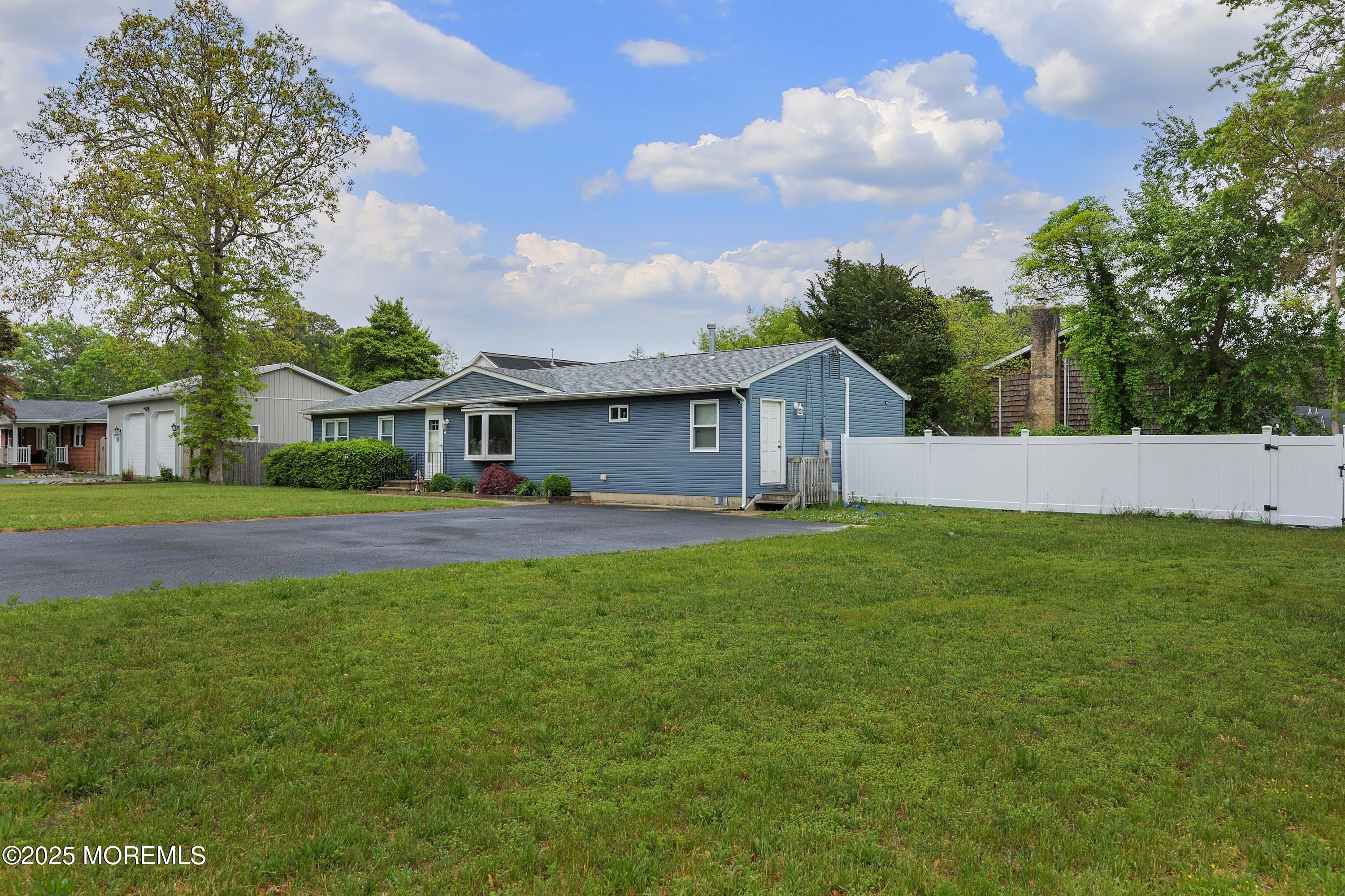 365 Central Boulevard, Bayville, New Jersey image 8