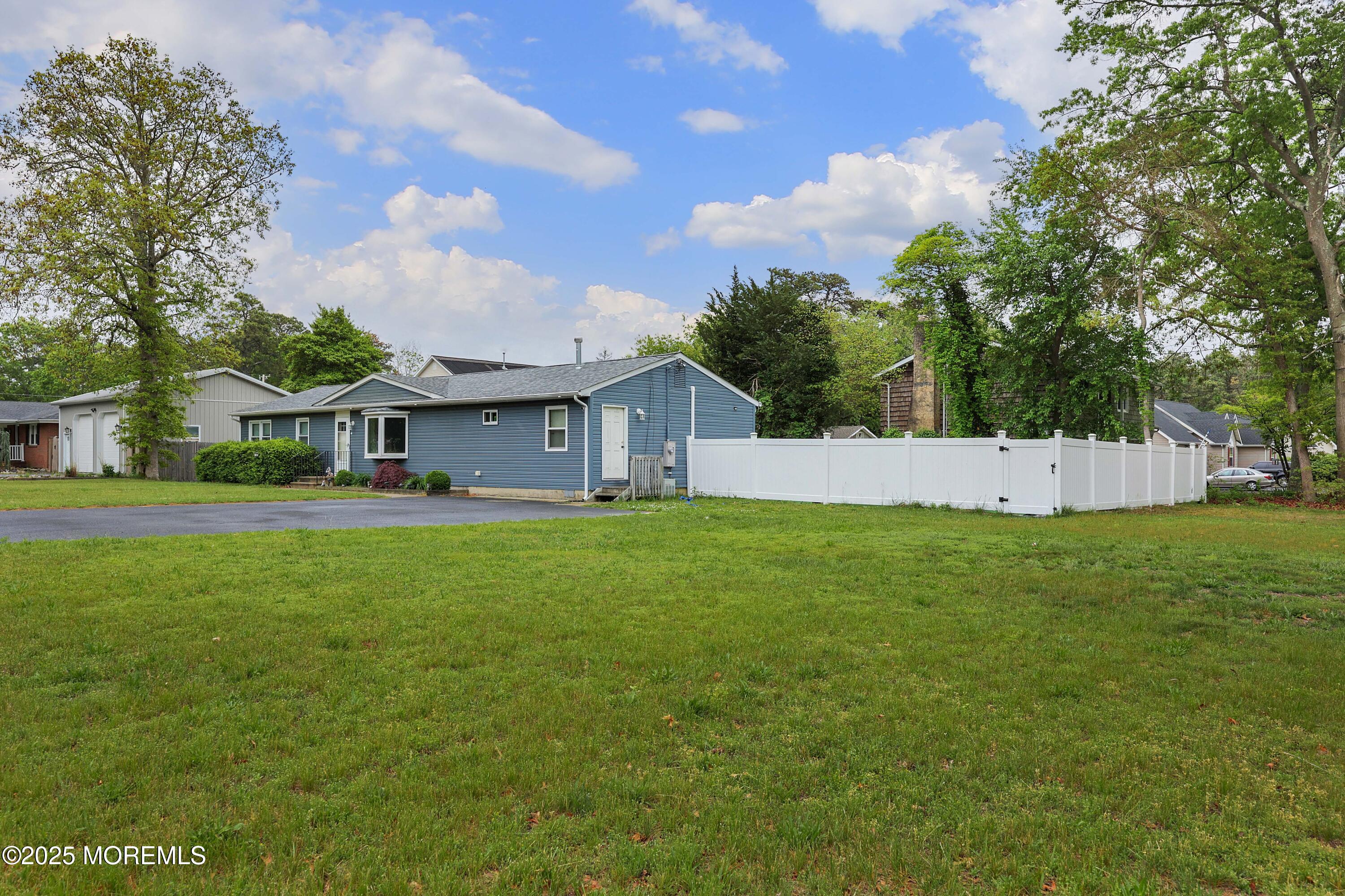 365 Central Boulevard, Bayville, New Jersey image 6