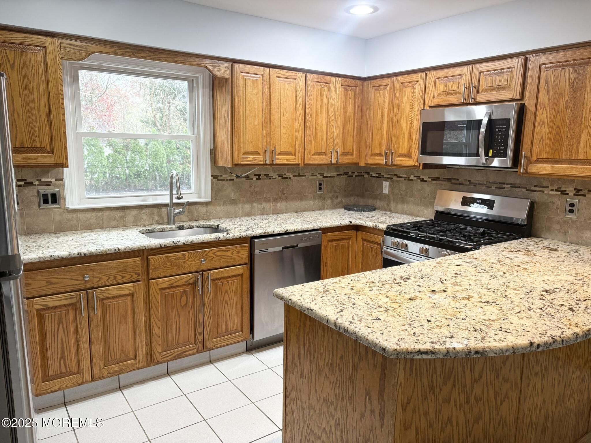 213 Ashlar Way, Toms River, New Jersey image 10