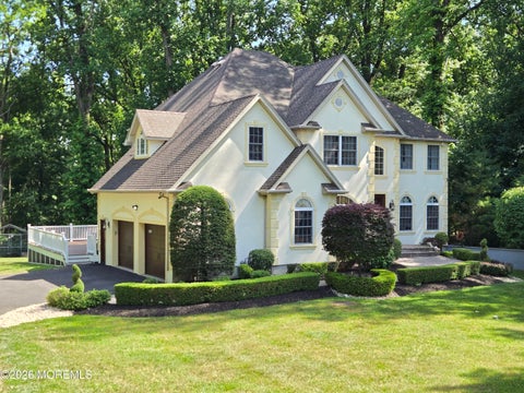 Homes For Sale - 112 Beacon Hill Road<br/> Morganville, NJ 07751