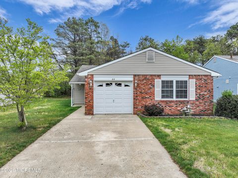 Photo of 21 Mariner Place, Brick, NJ 08723 (MLS # 22611033)