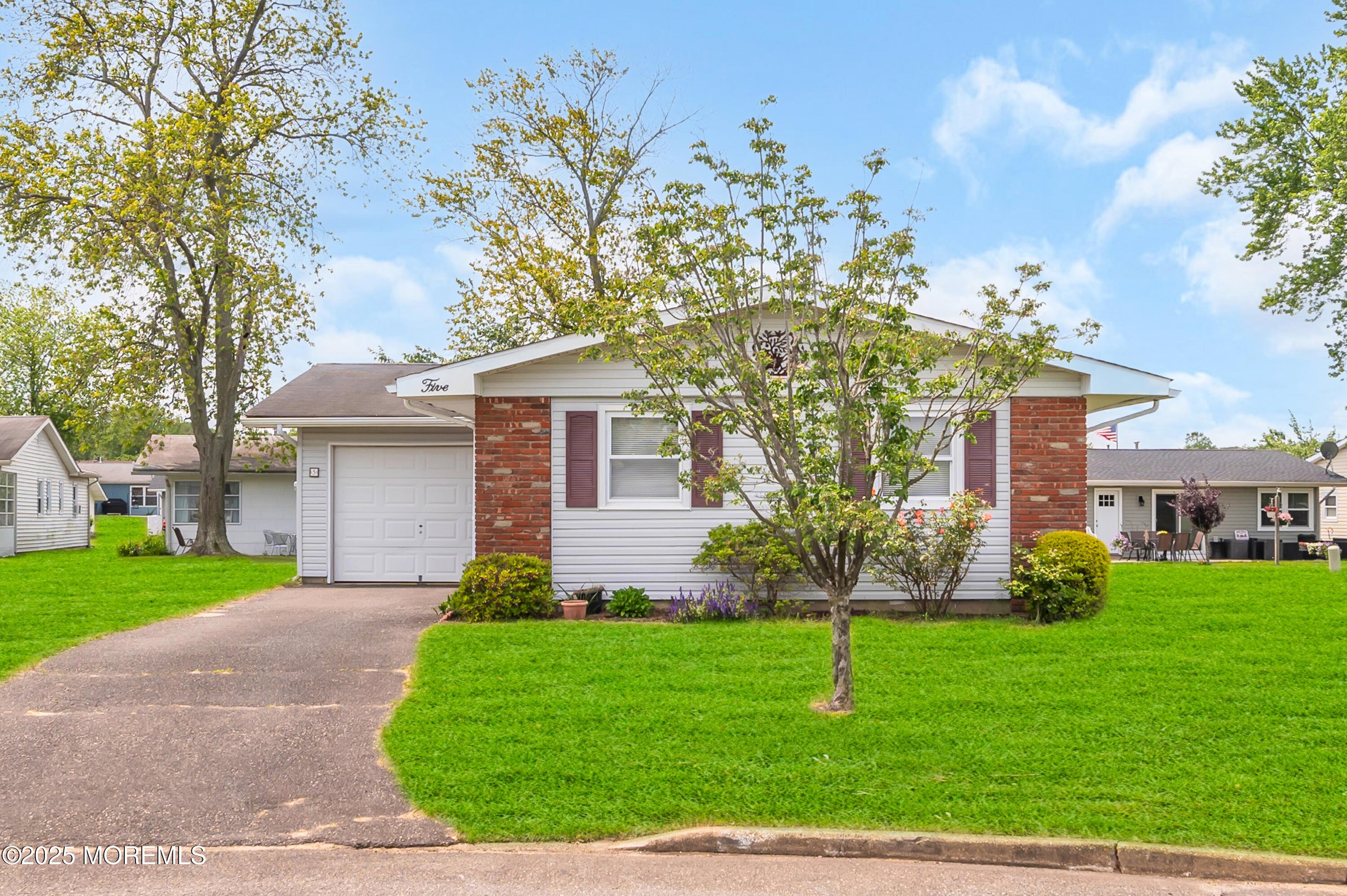 5 Spenser Court, Brick, New Jersey image 2