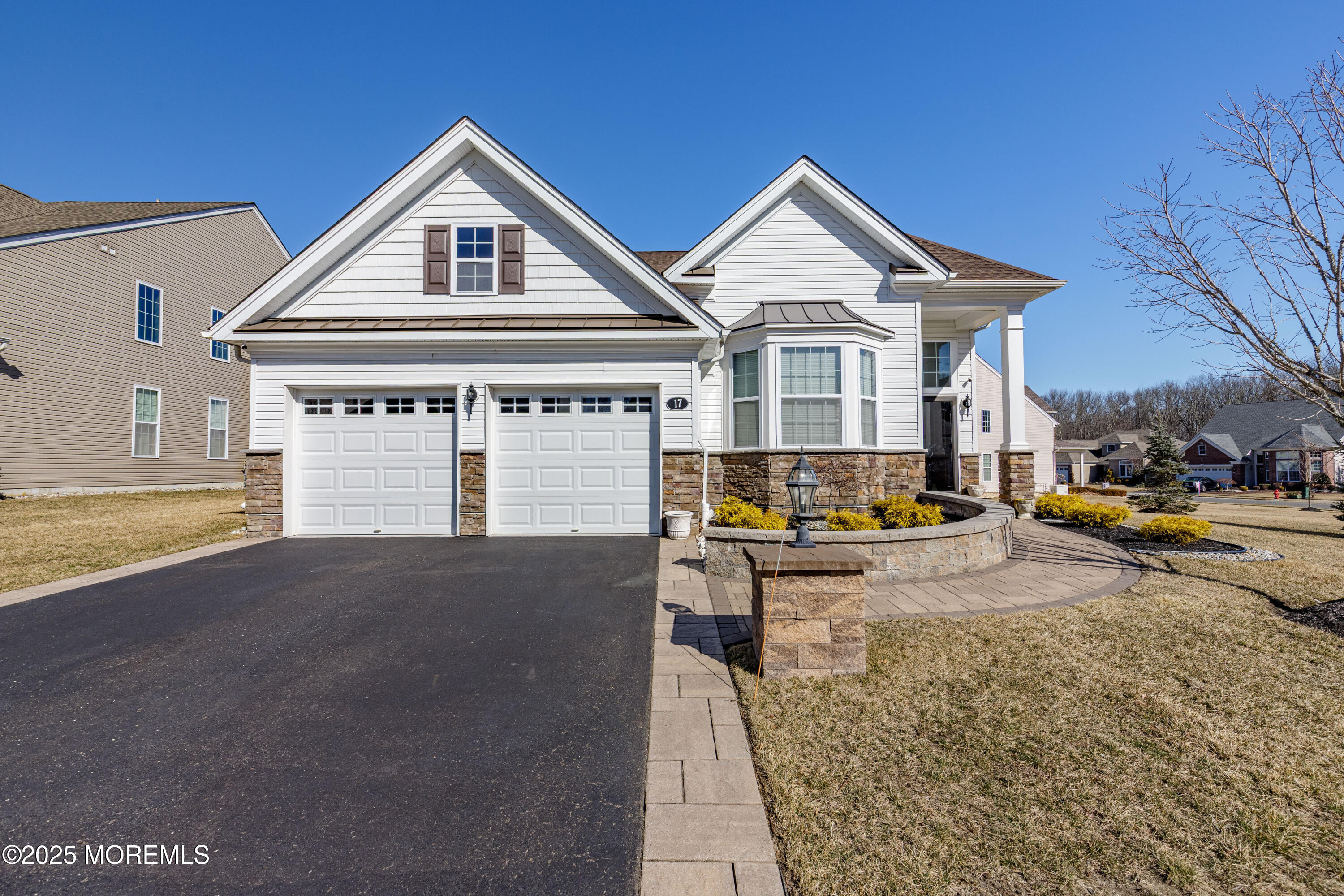 17 Legacy Court, Freehold, New Jersey image 2