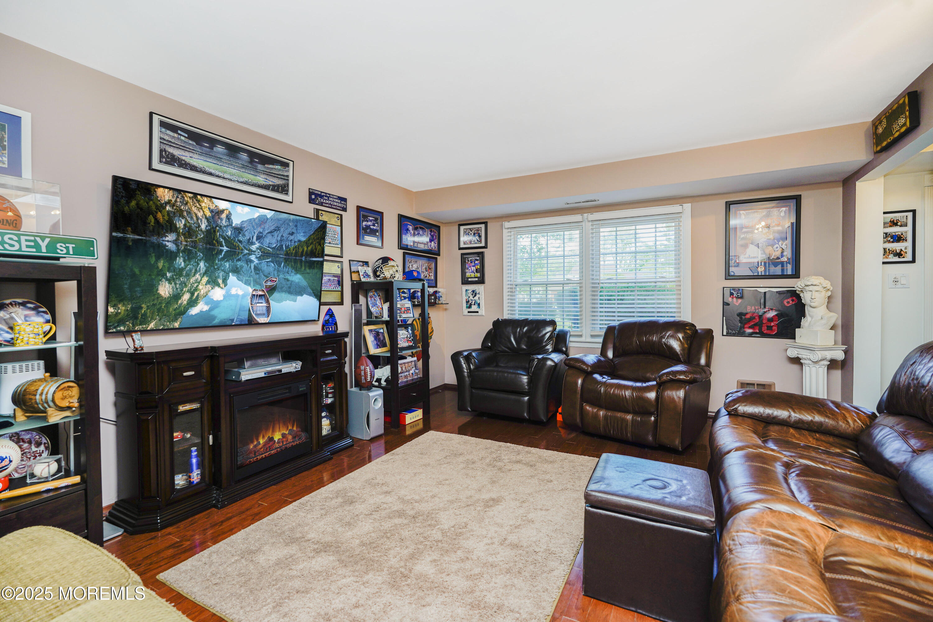 12 Lowell Road, Manalapan, New Jersey image 15