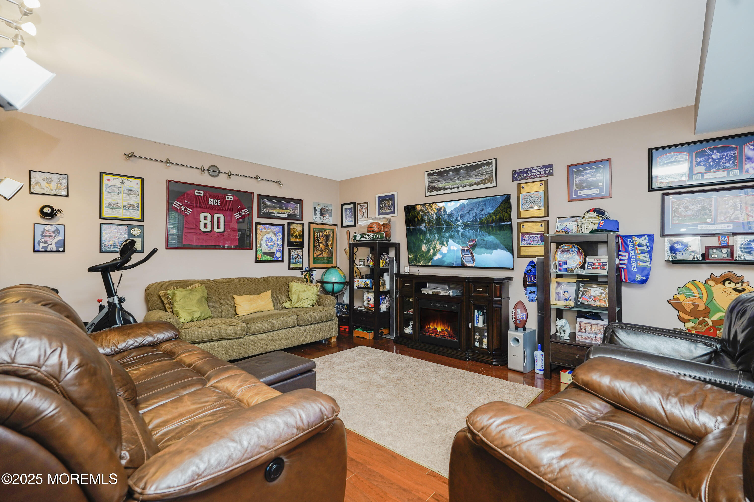 12 Lowell Road, Manalapan, New Jersey image 16