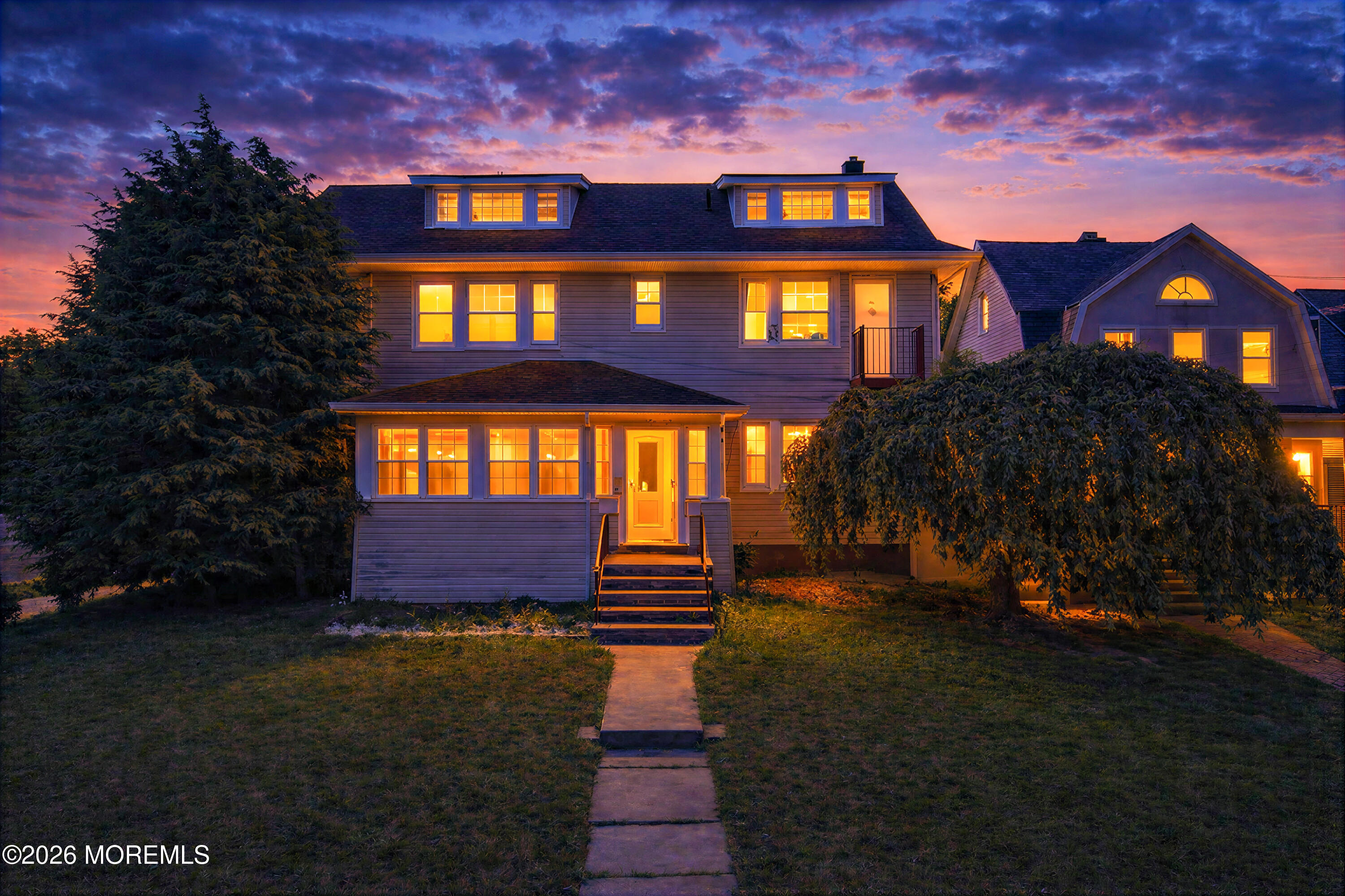 700-702 Park Avenue