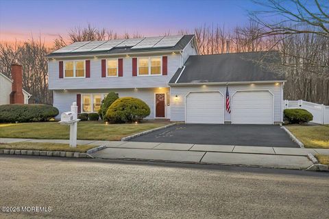 Photo of 11 Millburn Court, Old Bridge, NJ 08857 (MLS # 22601713)