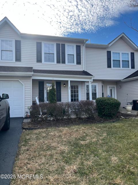 Condo For Sale - 35 Sloop Square<br/> Freehold, NJ 07728