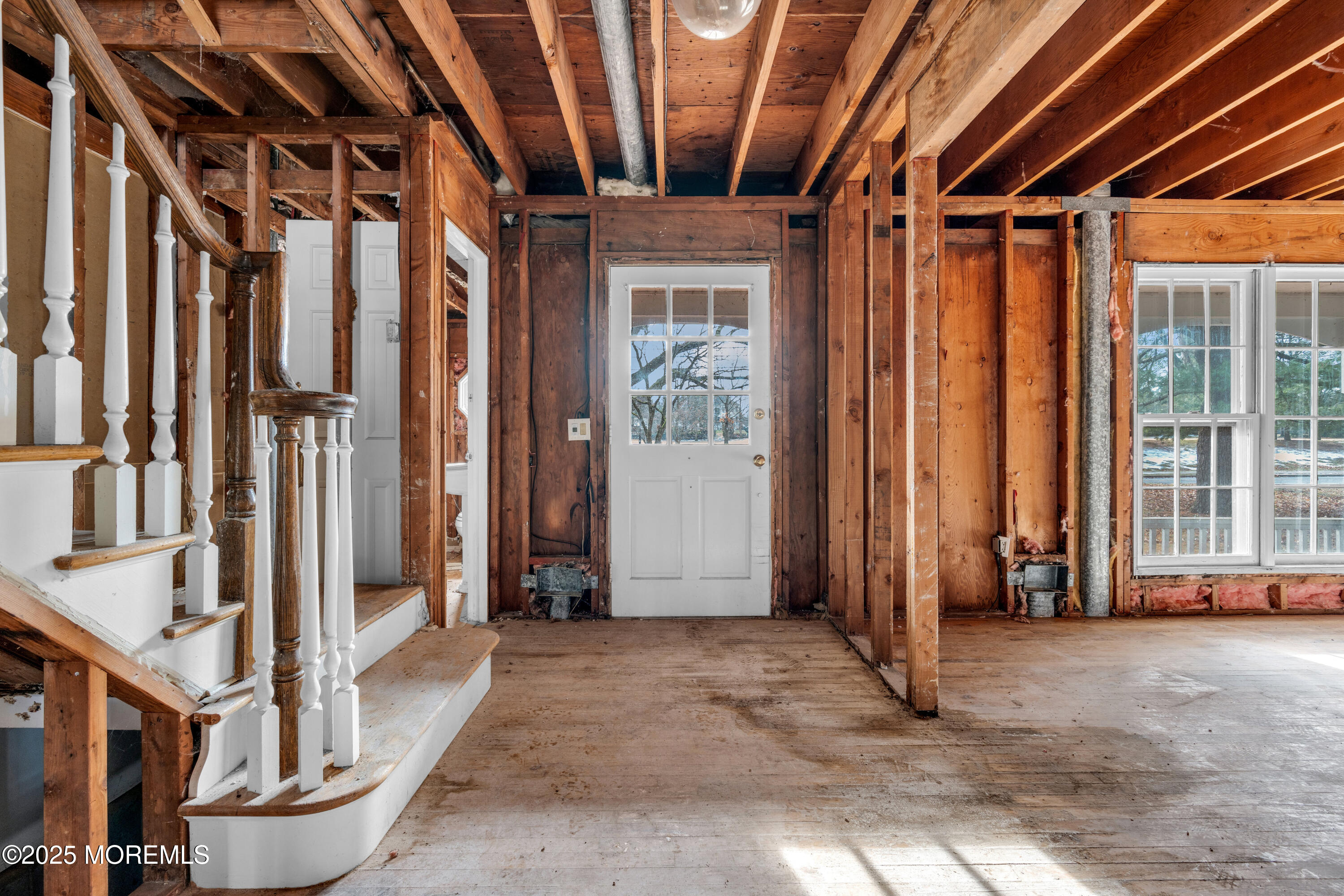 387 Riverdale Avenue W