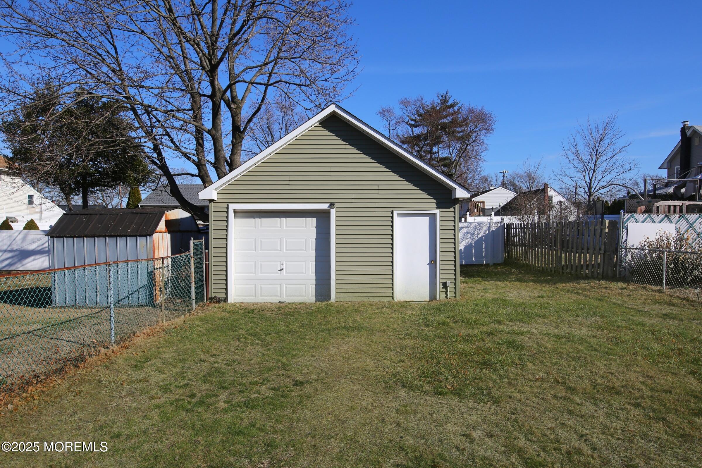 197 Church Street, Belford, New Jersey image 10
