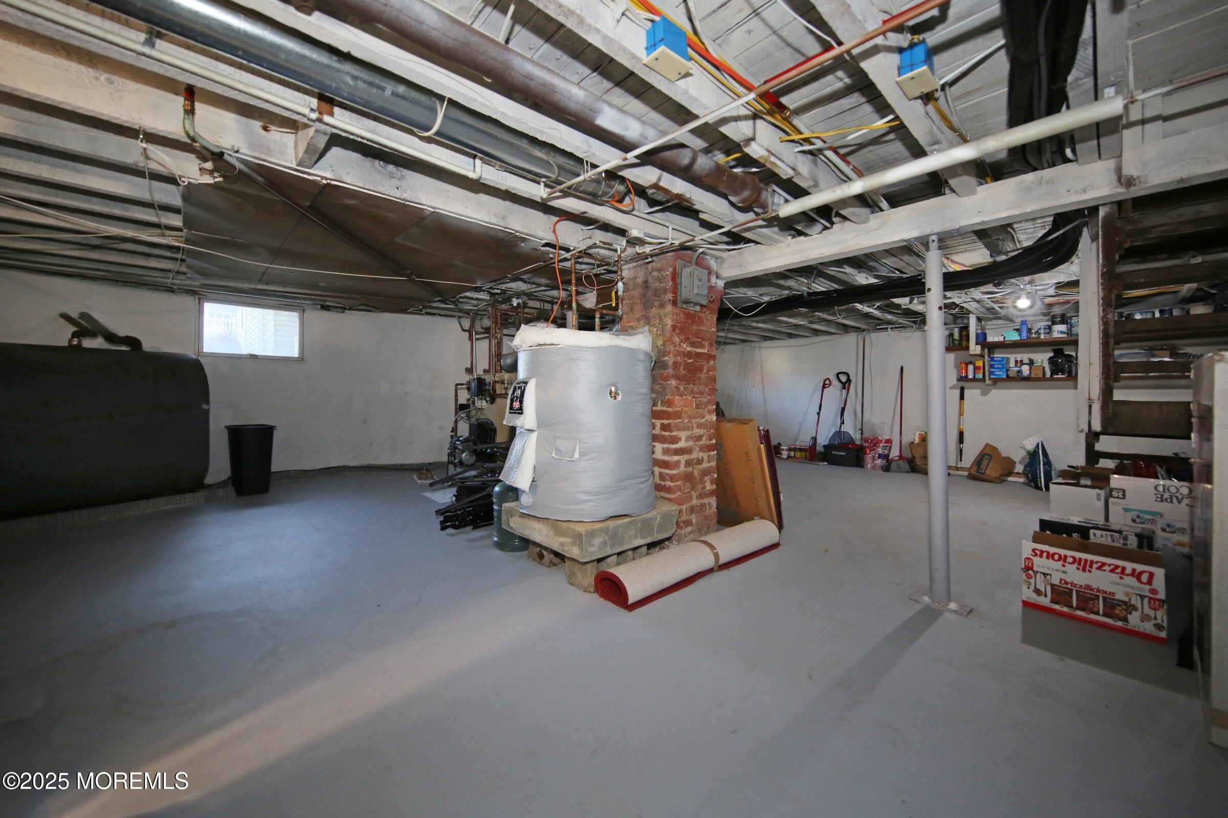 197 Church Street, Belford, New Jersey image 39