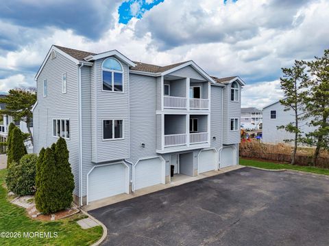 Photo of 105 Atlantic Avenue, Waretown, NJ 08758 (MLS # 22611129)