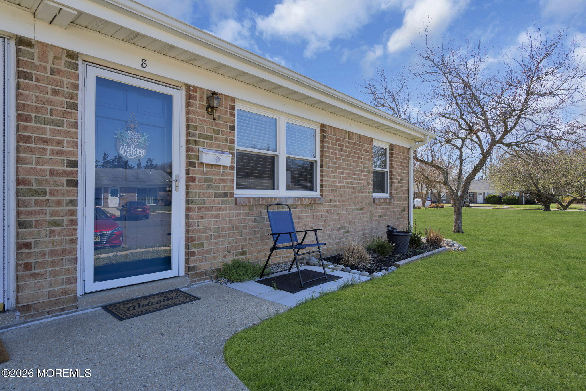 8 River Lane 141