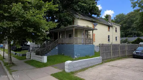 MLS: 22625297