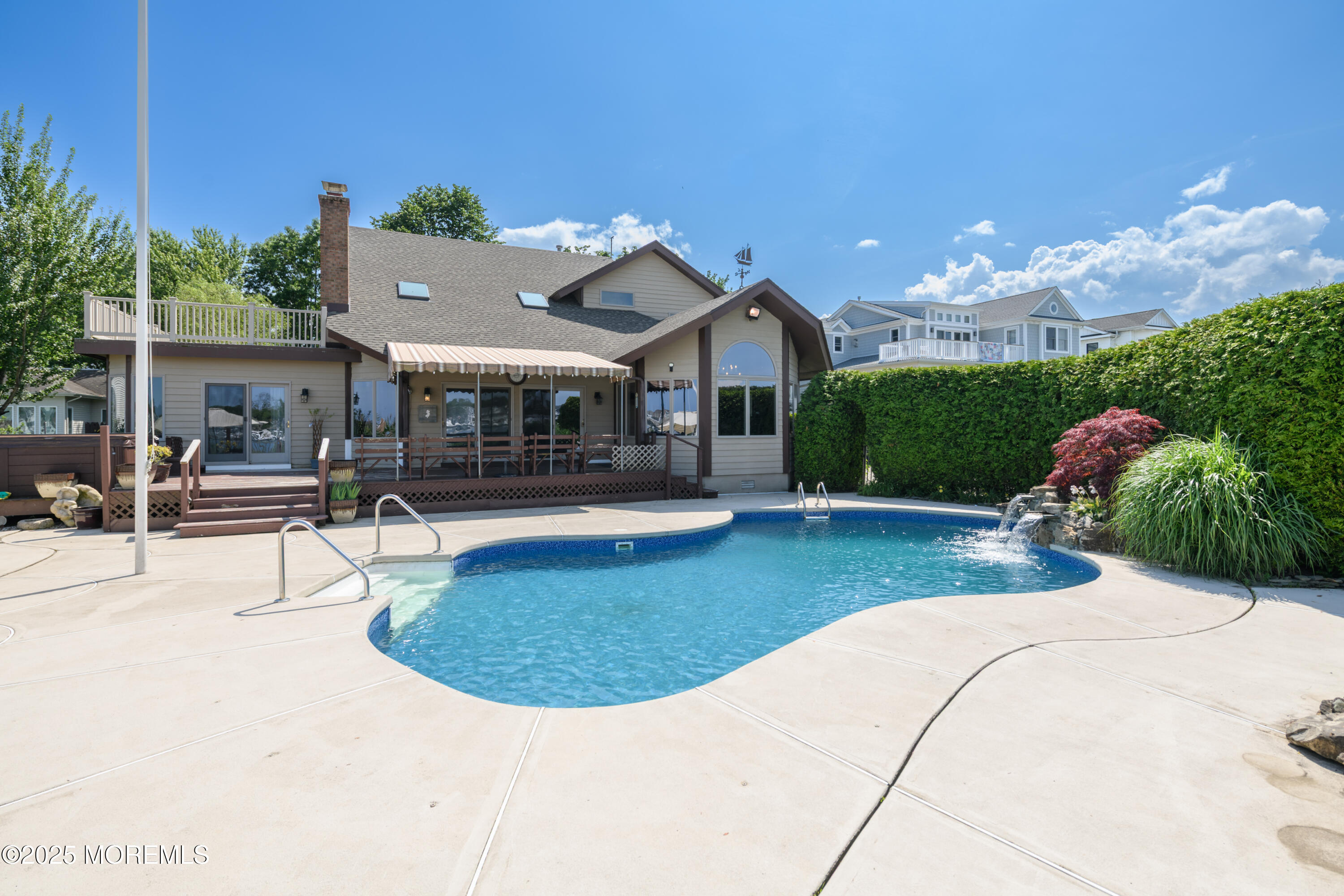 324 Magnolia Avenue
