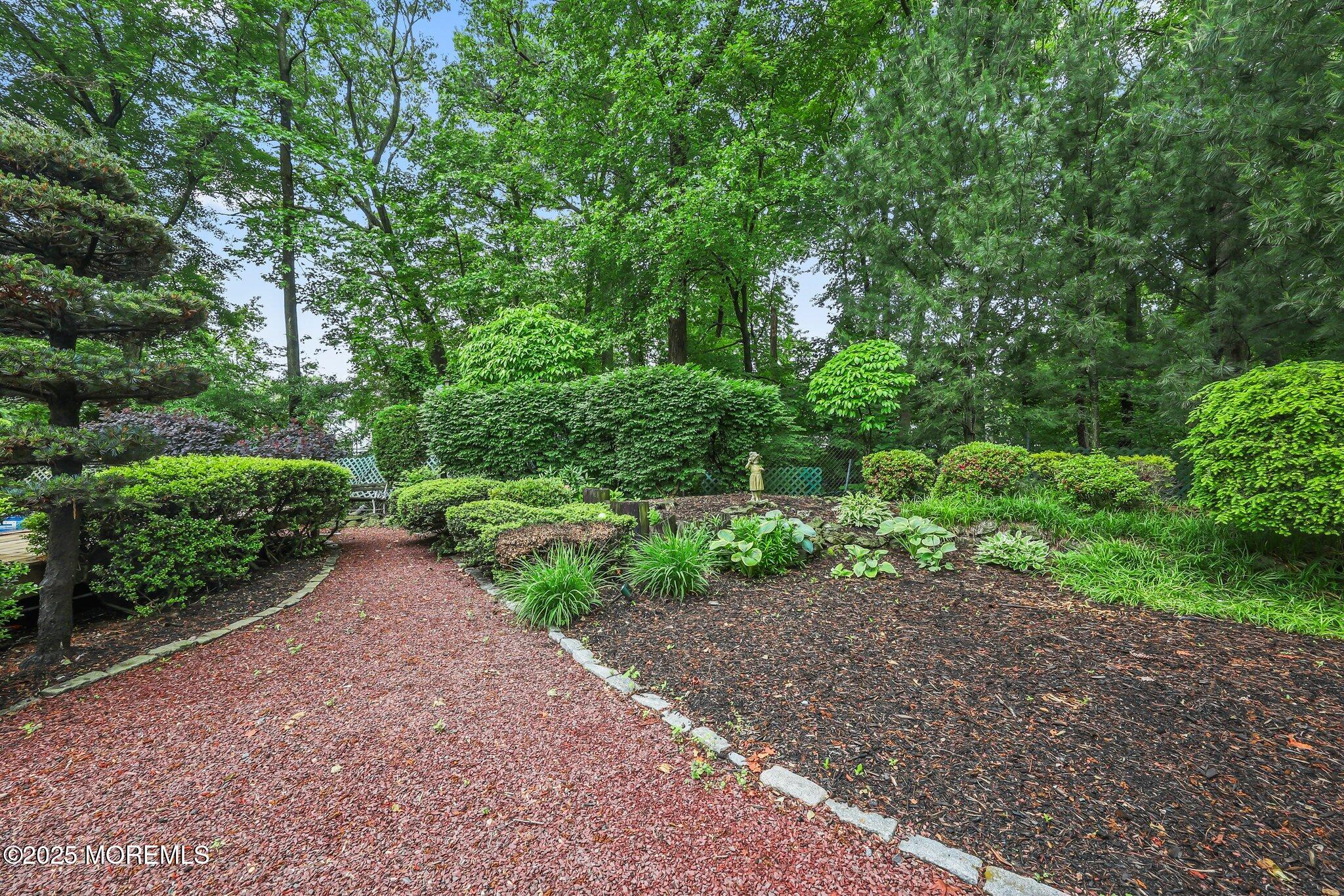 221 Lloyd Road, Aberdeen, New Jersey image 50