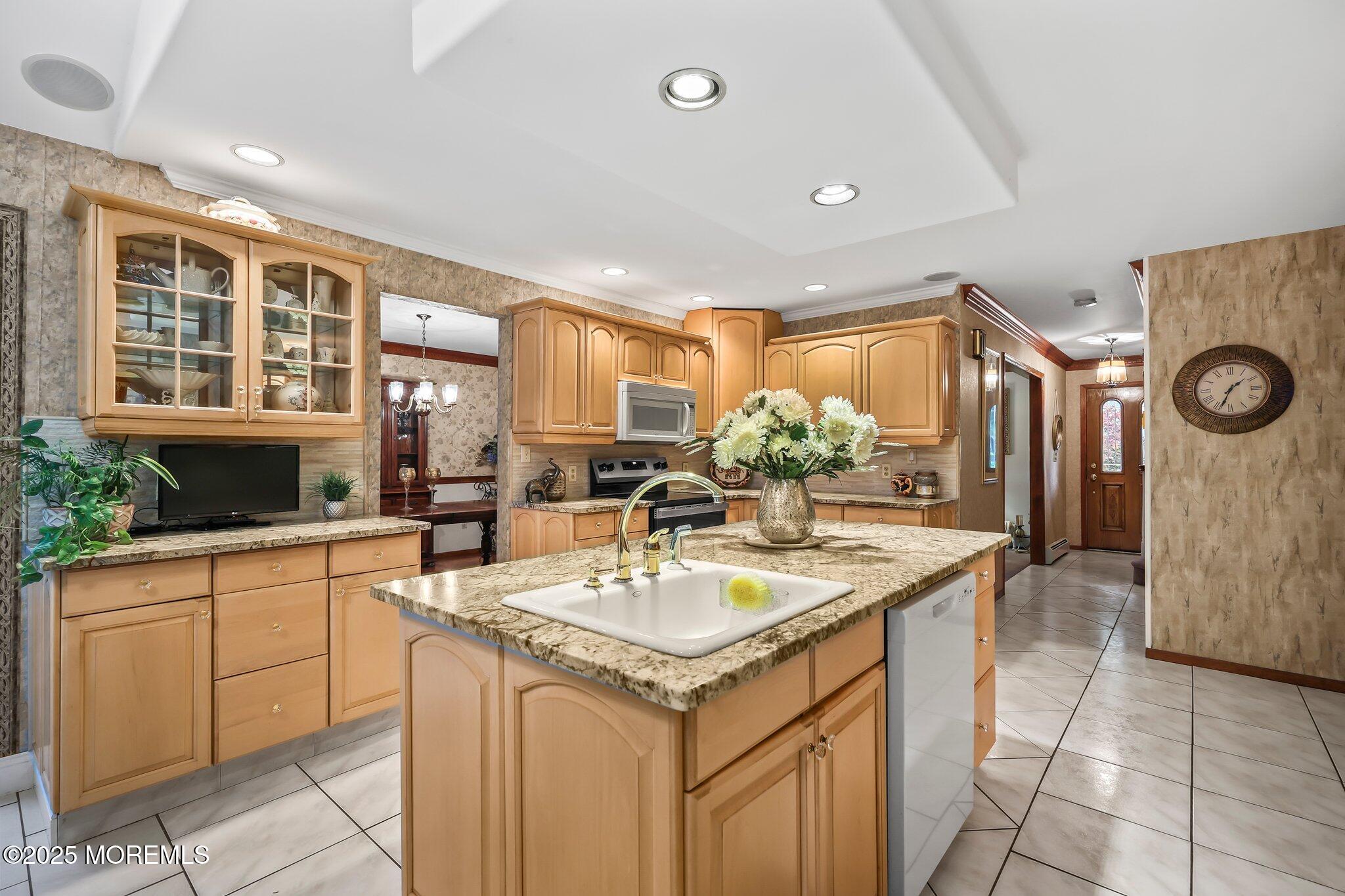 221 Lloyd Road, Aberdeen, New Jersey image 13