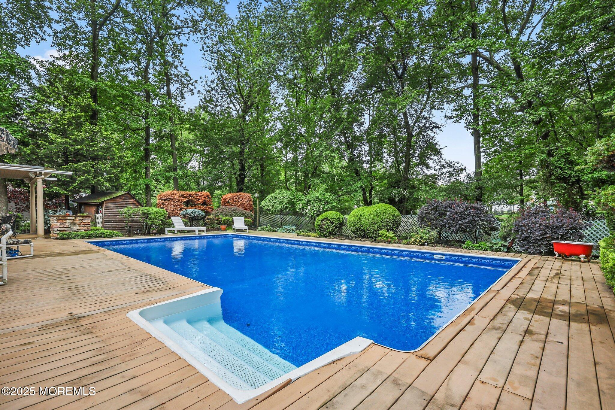 221 Lloyd Road, Aberdeen, New Jersey image 47