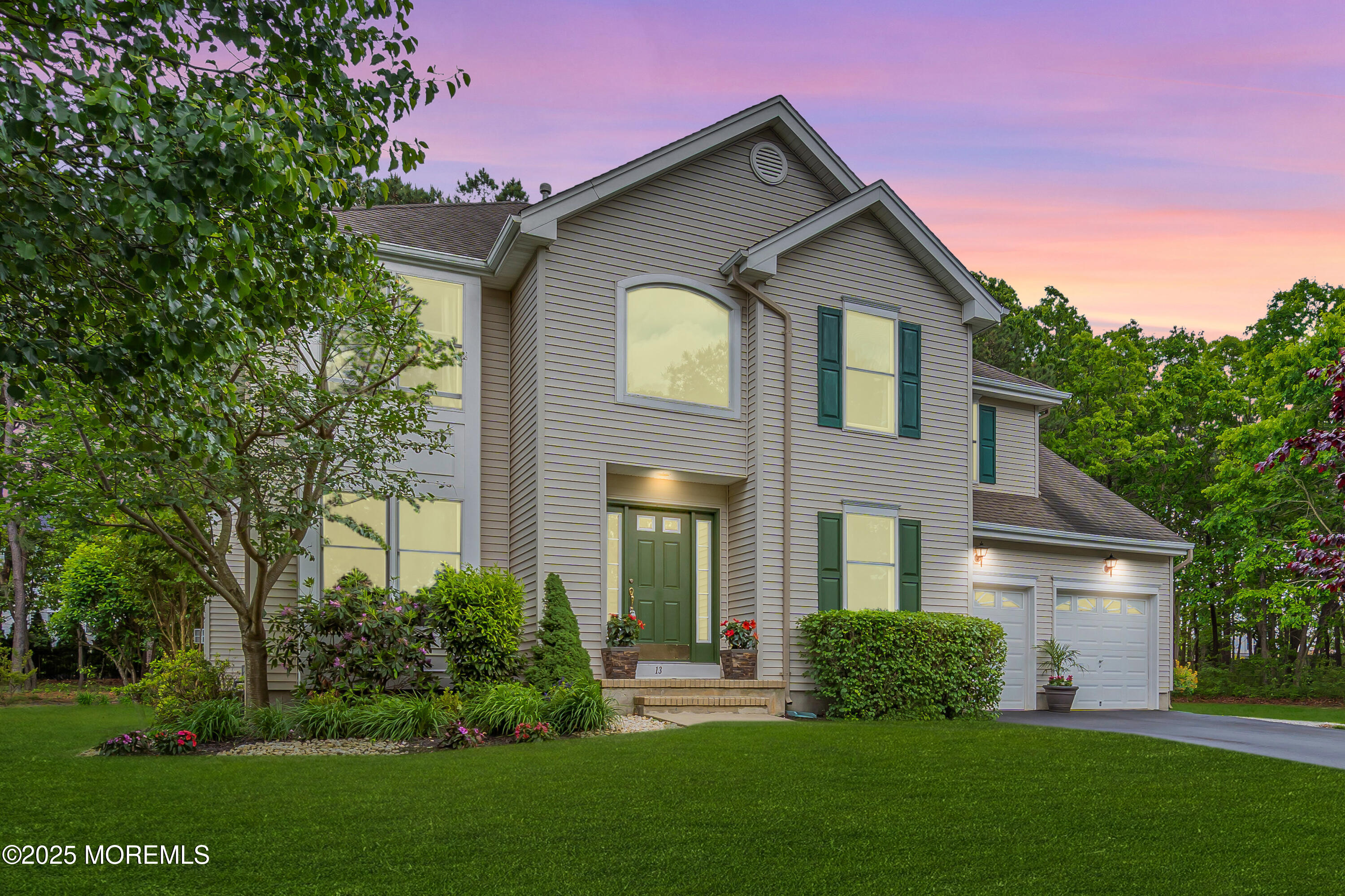 13 Dori Lane, Barnegat, New Jersey image 1