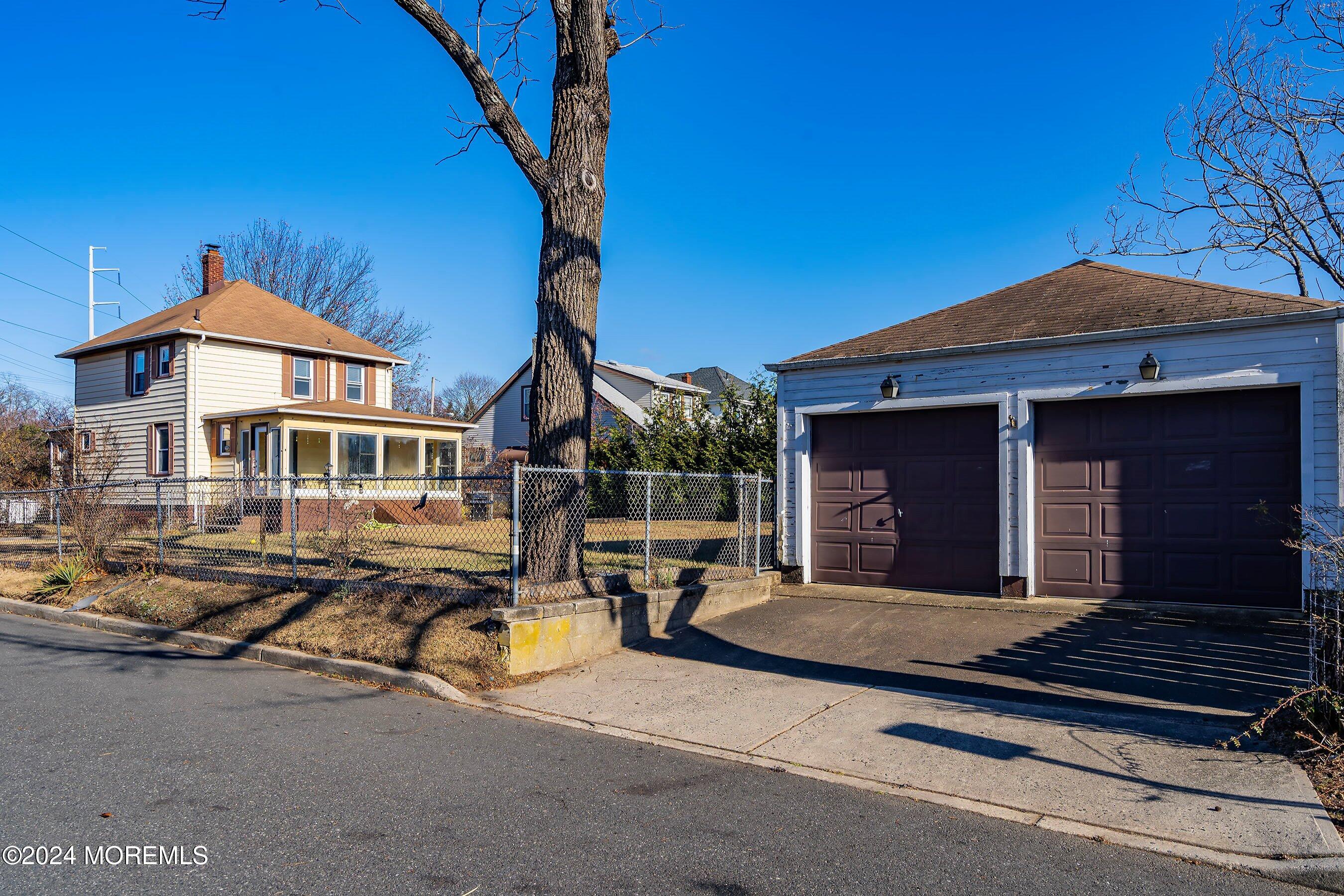 6 1st Street, Aberdeen, New Jersey image 38