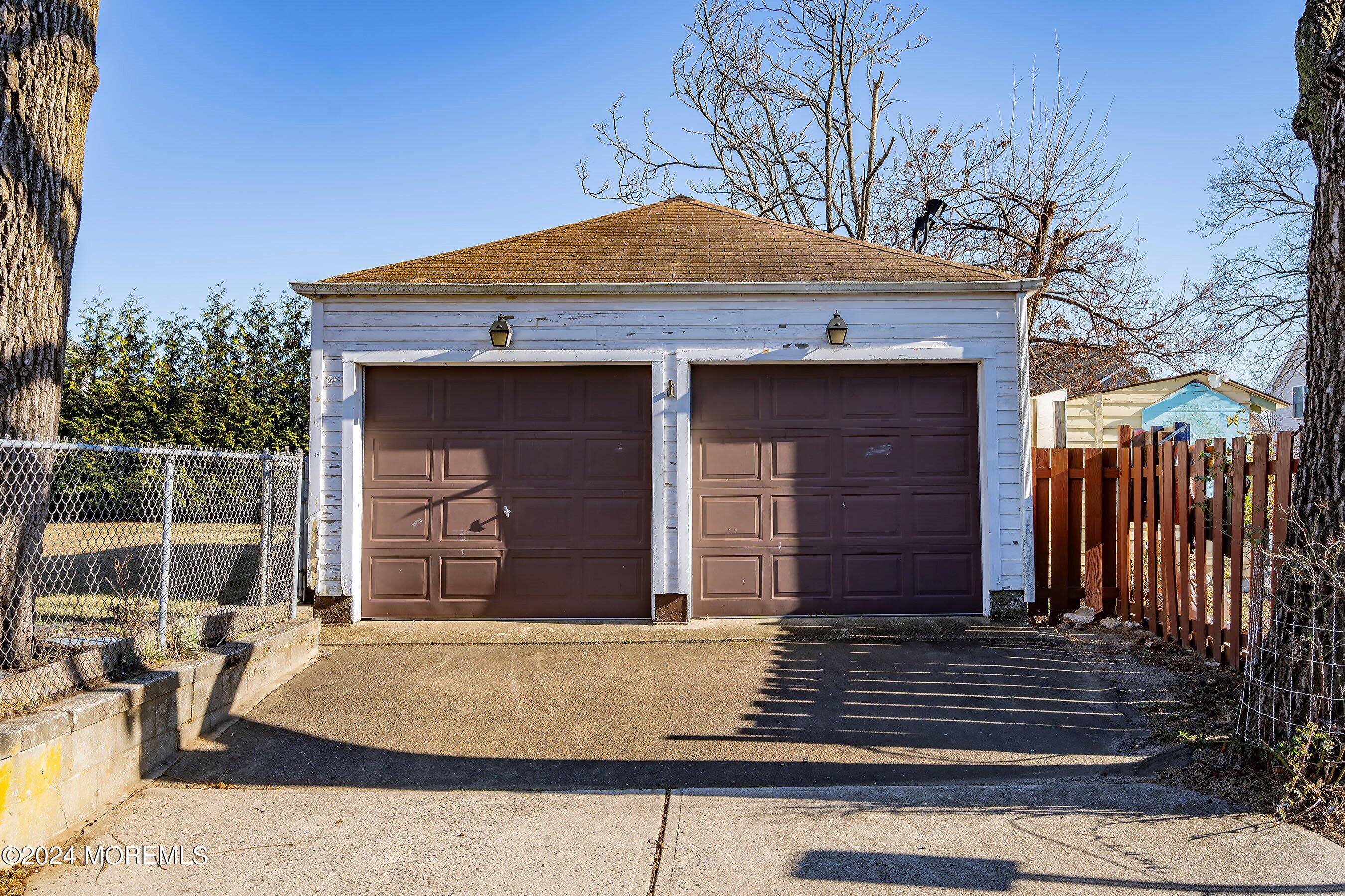 6 1st Street, Aberdeen, New Jersey image 35