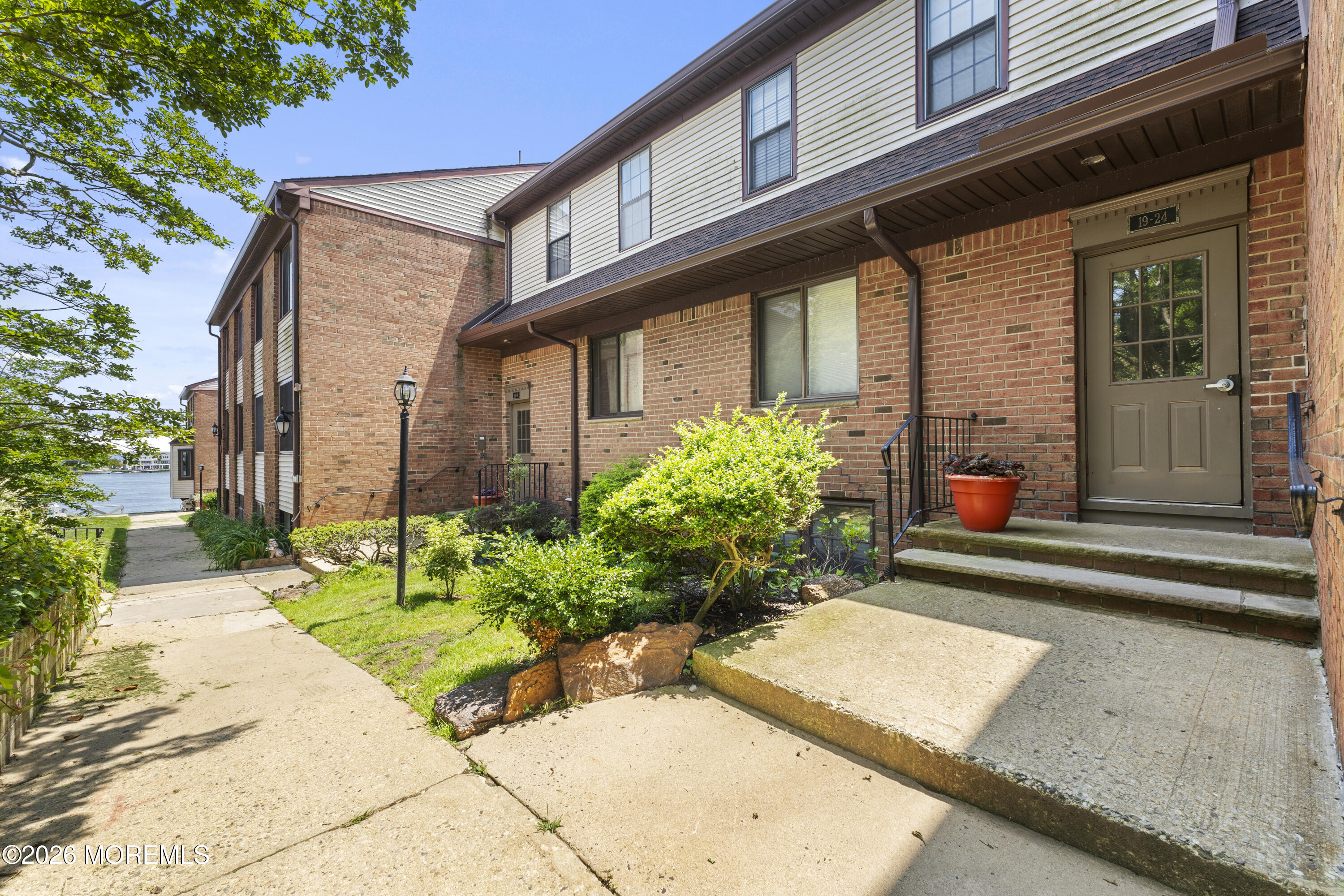 200 Portland Road D12