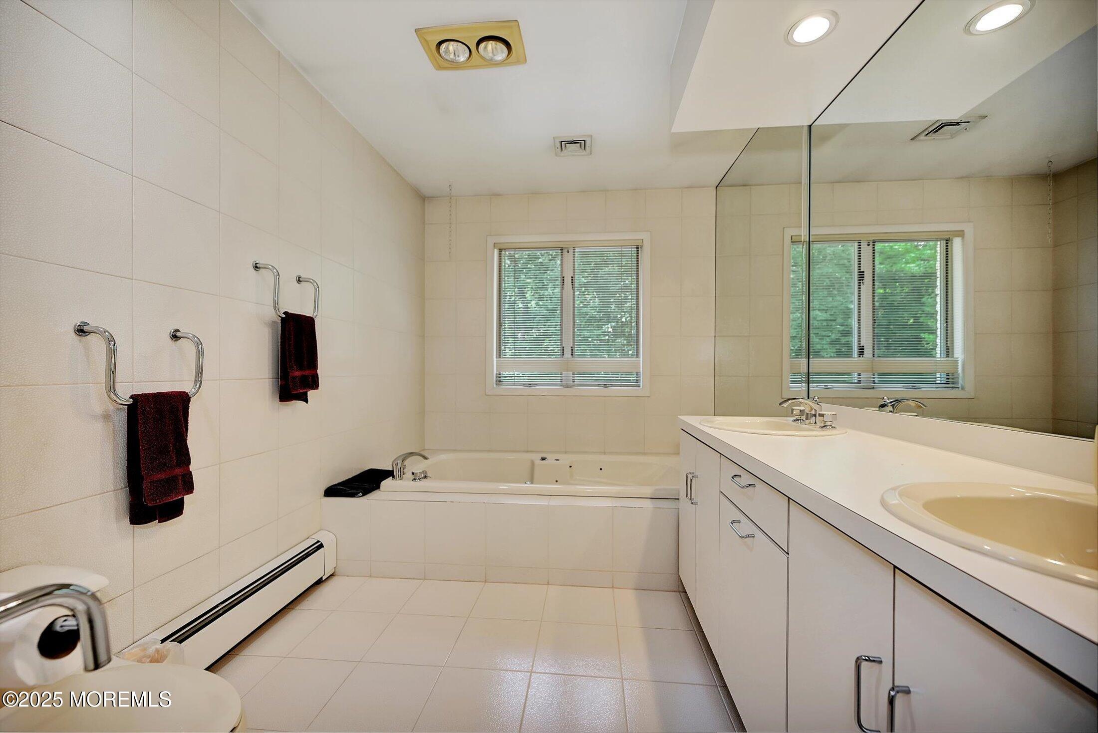 44 Nikki Court, Morganville, New Jersey image 32
