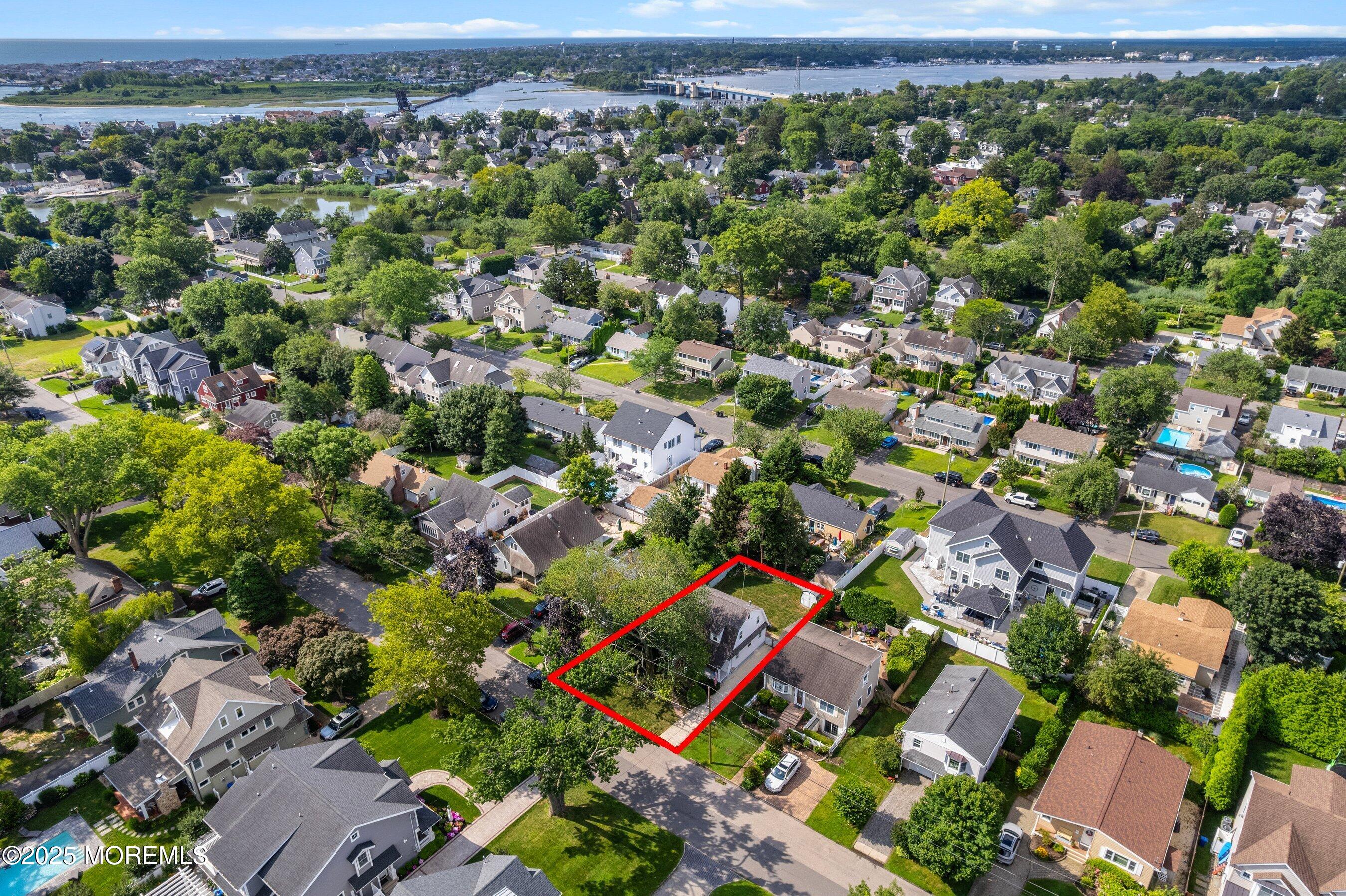 533 Woodland Avenue
