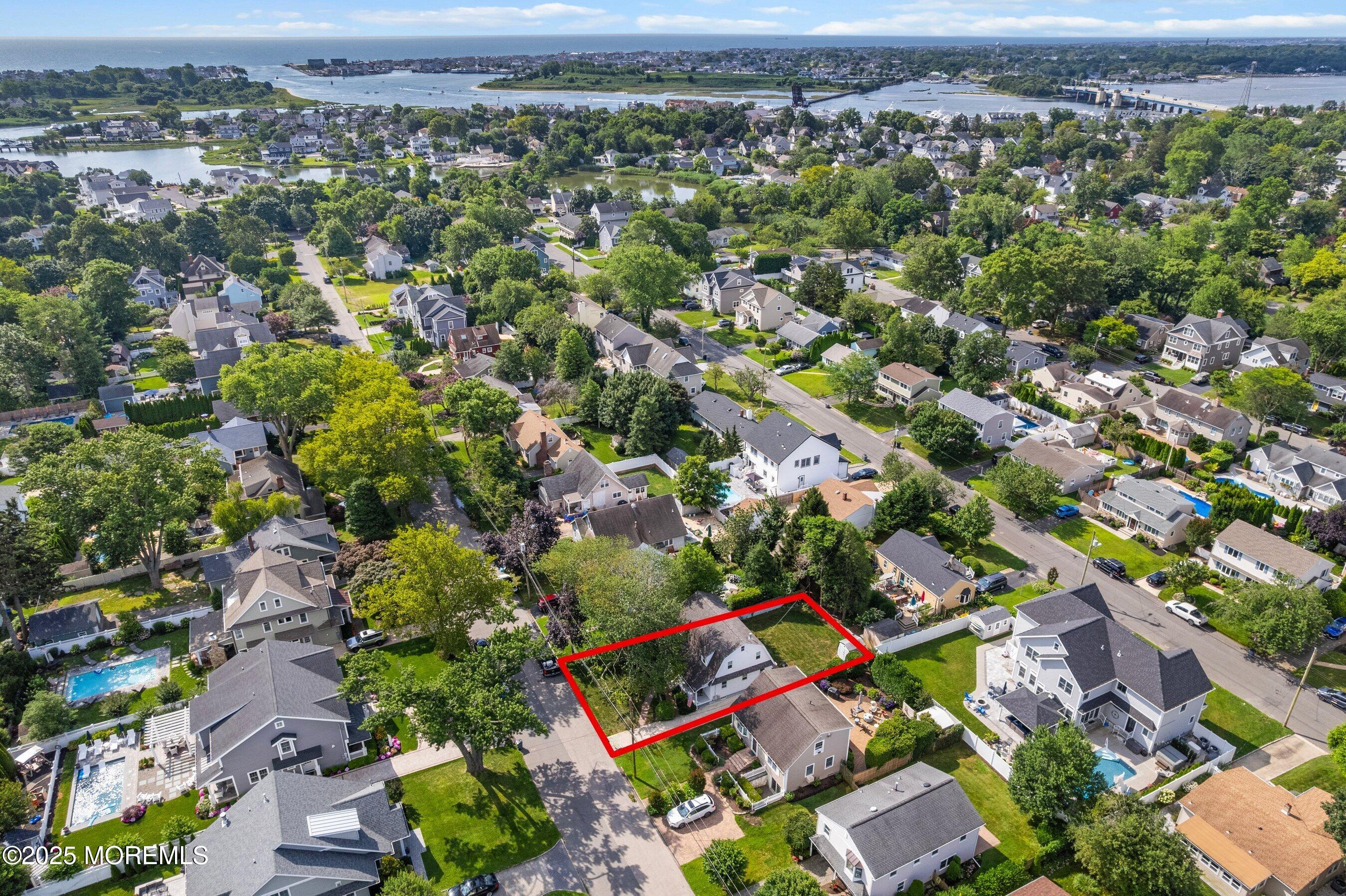 533 Woodland Avenue