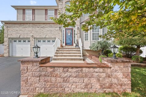 Photo of 60 Eddington Lane, Monroe, NJ 08831 (MLS # 22531520)