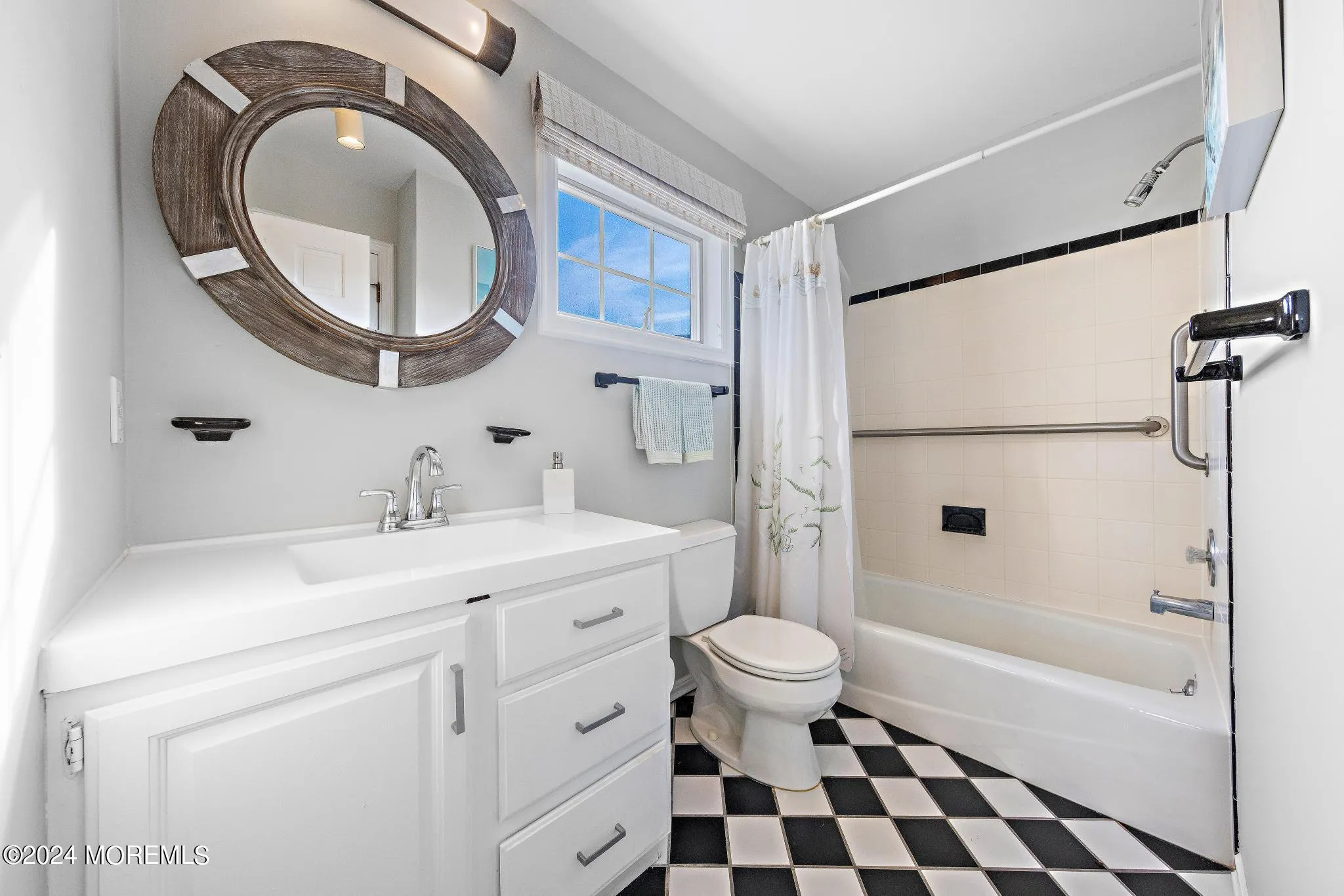 Long Beach Twp, New Jersey 08008, United States, 3 Bedrooms Bedrooms, ,3 BathroomsBathrooms,Residential,Active,1958