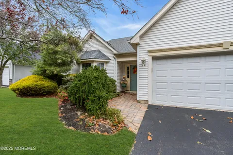 27 Strawberry Lane, Lakewood, NJ 08701 - #: 22533028