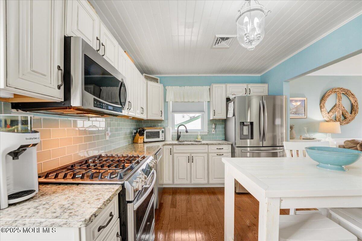 417 Park Avenue, Union Beach, New Jersey image 11