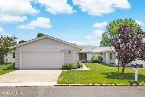 442 Dahlia Plaza 442A Monroe NJ 08831