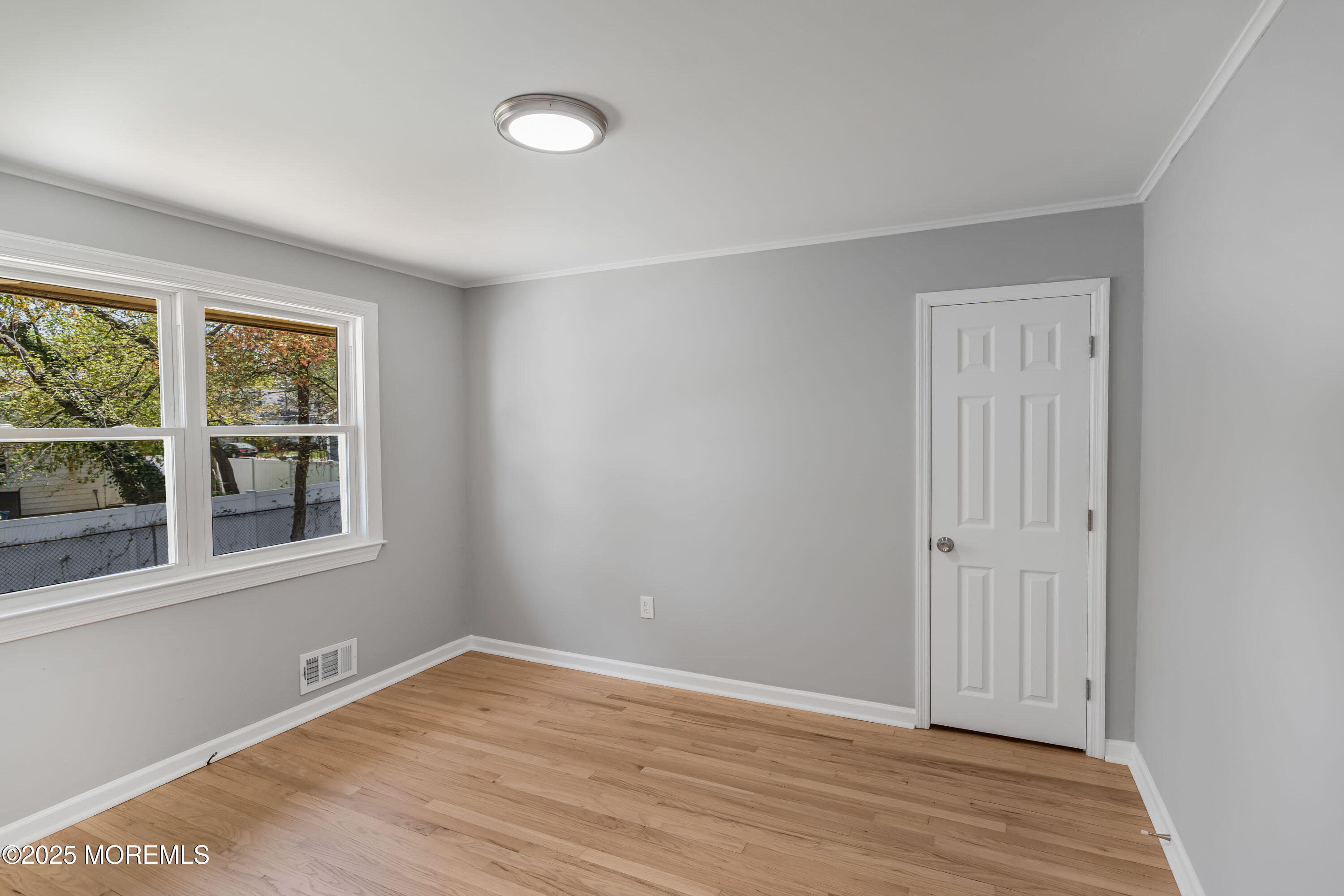 569 Holmdel Road, Hazlet, New Jersey image 15