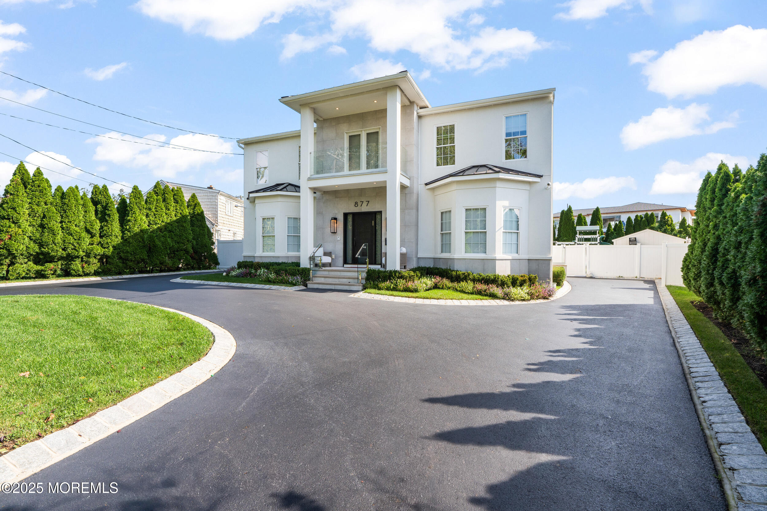 877 Norwood Avenue