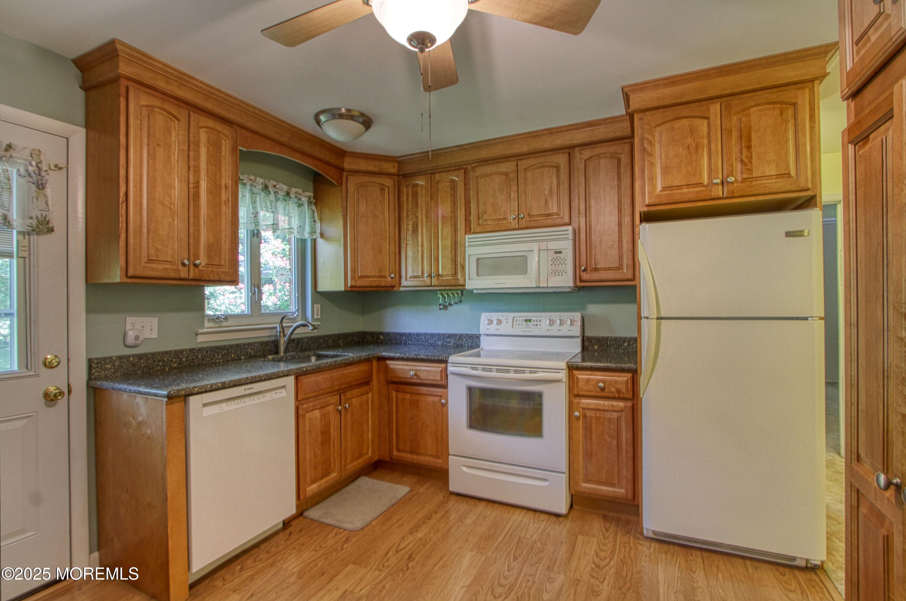 186 Laurel Place A