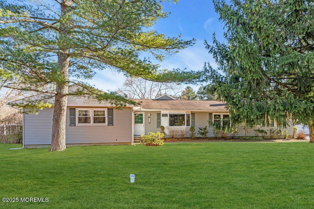220 Edgemere Drive, Toms River, New Jersey image 2