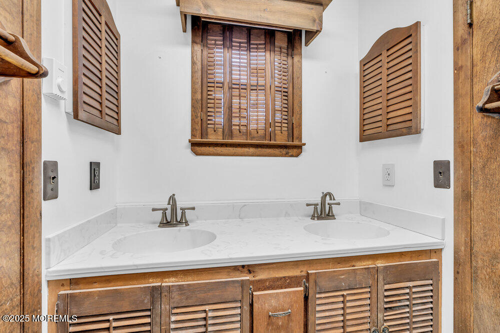 220 Edgemere Drive, Toms River, New Jersey image 39