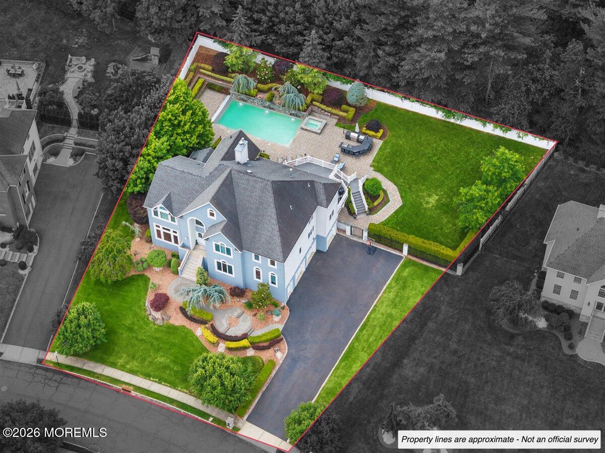 9 Landmark Lane