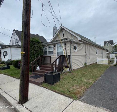 Photo of 10 Jahn Street, Keansburg, NJ 07734 (MLS # 22531607)
