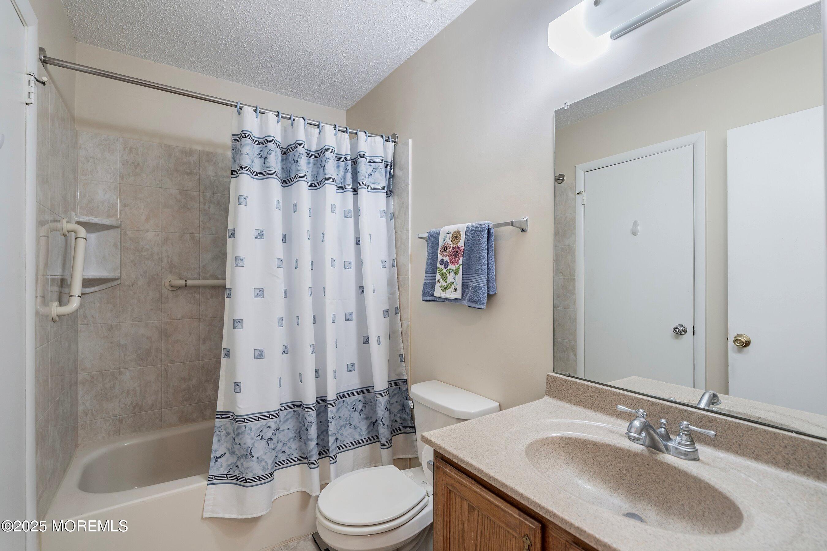 118 Azalea Circle, Jackson, New Jersey image 12