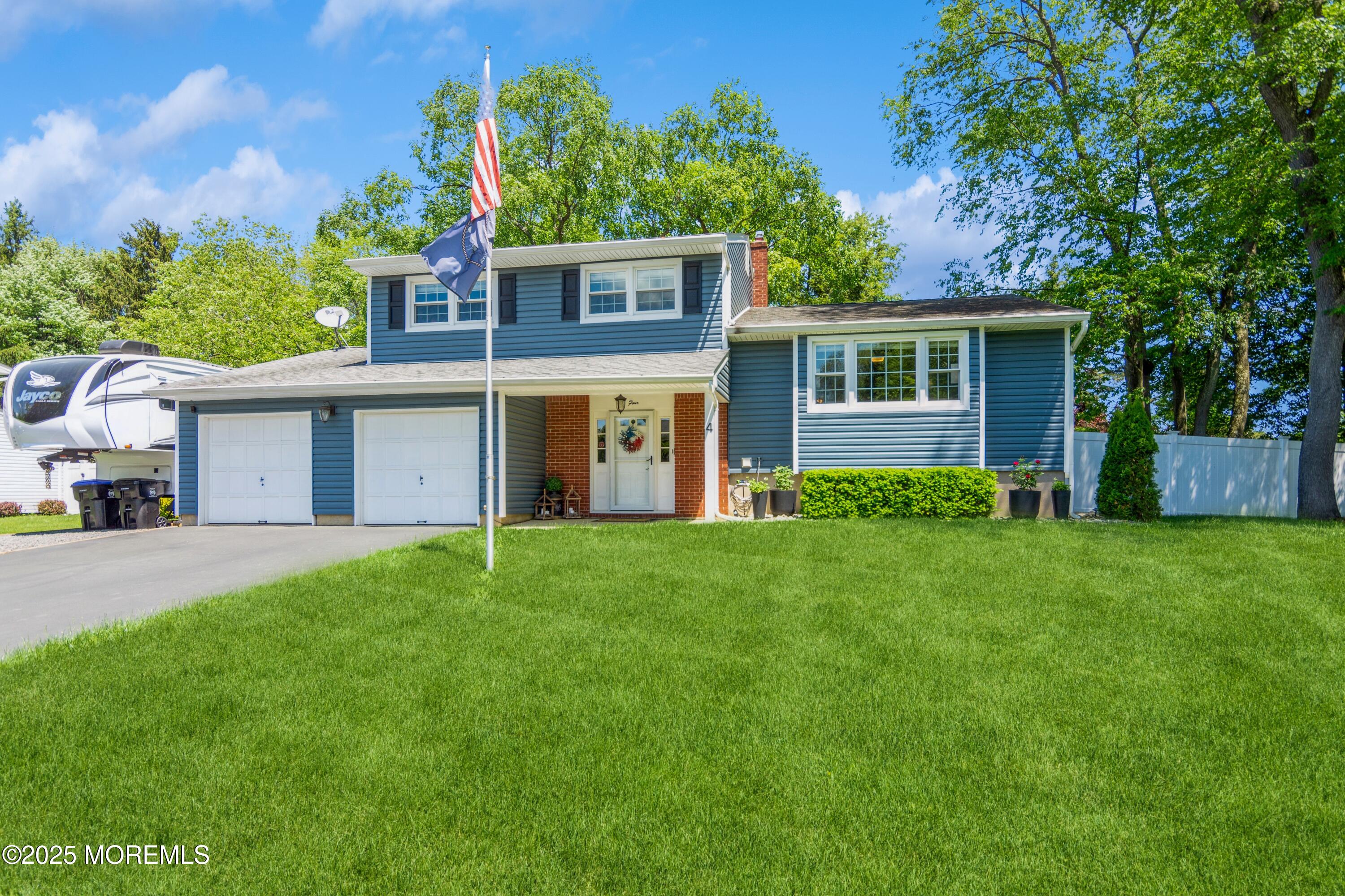 4 Wedgewood Court, East Brunswick, New Jersey image 1
